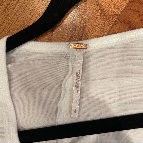 COPY - Free people long sleeve - Picture 2 of 2
